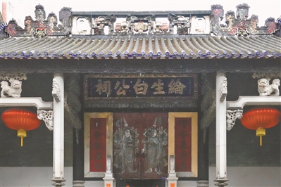 岭南水乡龙潭村 古桥古祠古书院